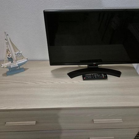 Casa Vacanza Monoboito 夸尔图-圣埃莱娜 外观 照片