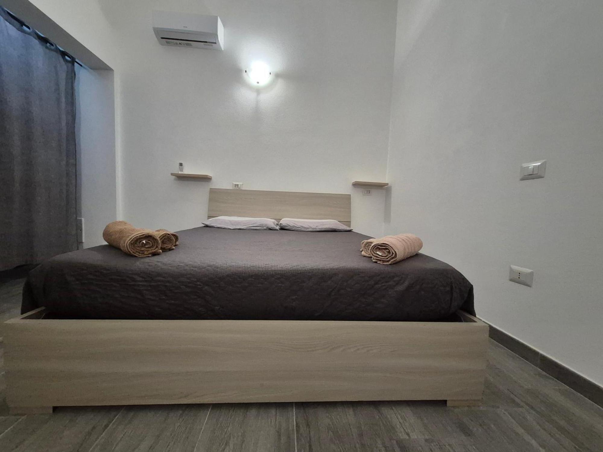 Casa Vacanza Monoboito 夸尔图-圣埃莱娜 外观 照片